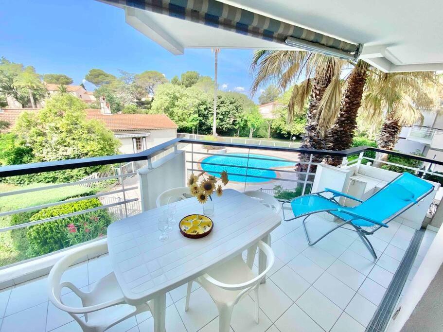 Appartamento Aquarine Piscine Acces Plage Saint-Raphaël Esterno foto